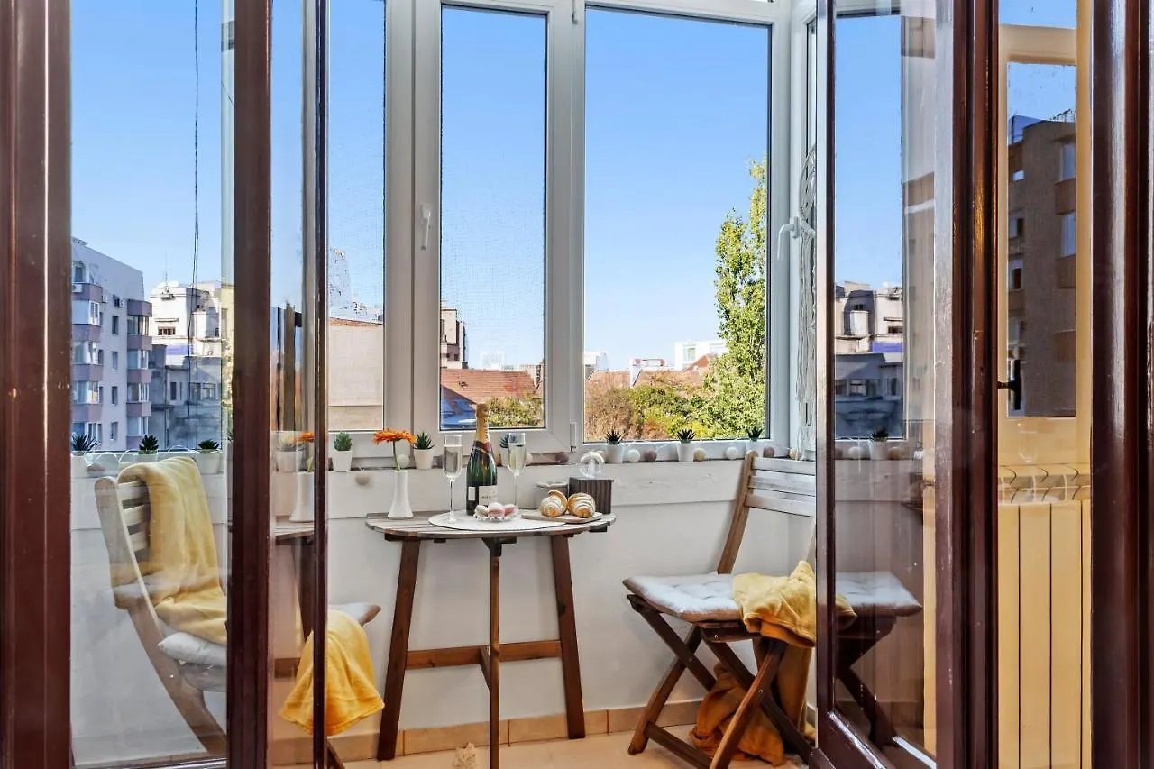 City Vibes Apartment Бухарест 0*,